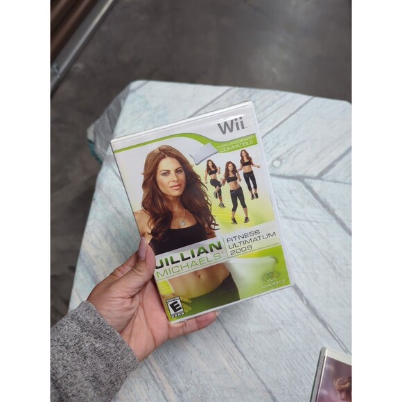 Jillian Michaels Fitness Ultimatum 2009 (Nintendo Wii, 2008) - Picture 1 of 2